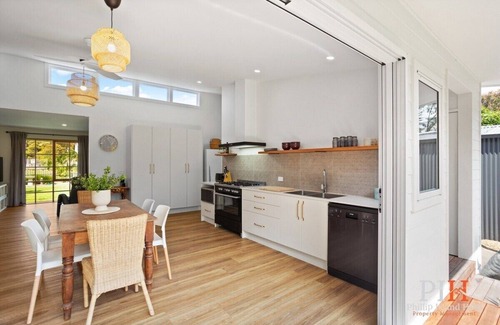 Cowes House | Couples Retreat in Cowes sleep 4
