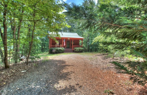 Cleveland Cabin | Couples Retreat – Romantic and Relaxing Cabin Retreat