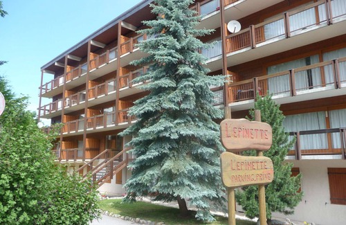 Le Praz Apartment | Courchevel - 2-Room Apartment with Parking and Terrace