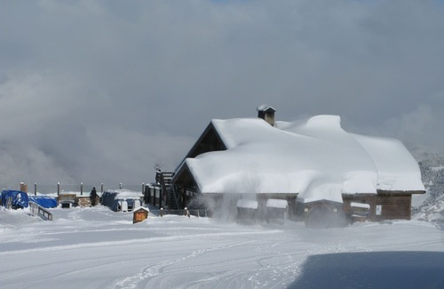 La Perriere Apartment | Courchevel La Tania: Savoyarde apartment right on the piste.