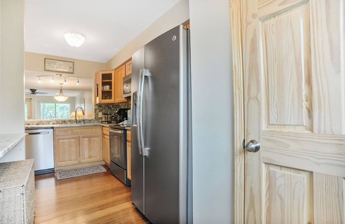 Hilton Head Island House | Courtside 81- Short Walk to the Beach- 2 BR 2.5 BA Updated Townhouse