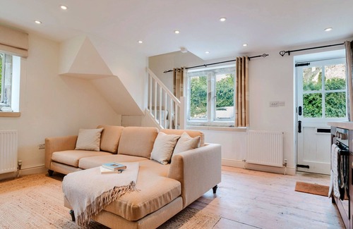 Painswick House | Courtside Cottage by Interhome
