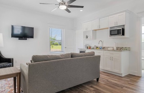 Carrabelle Villa | Courtside Retreat 1bed/1bath