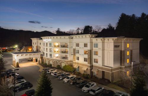 Boone Hotel | Courtyard by Marriott Boone
