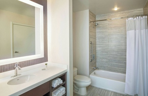 Theatre District Hotel | Courtyard by Marriott Boston Downtown