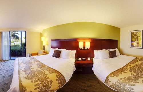 Bradenton Hotel | Courtyard by Marriott Bradenton Sarasota Riverfront