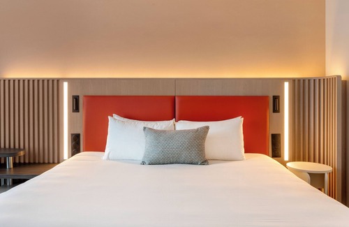 Saint-Denis Hotel | Courtyard by Marriott Paris Saint Denis