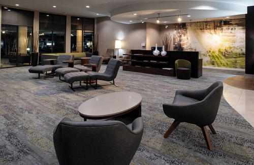 High Point Hotel | Courtyard by Marriott High Point