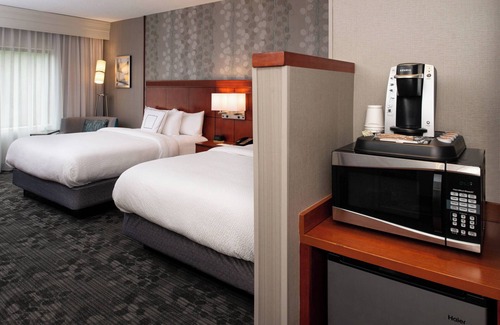 High Point Hotel | Courtyard by Marriott High Point
