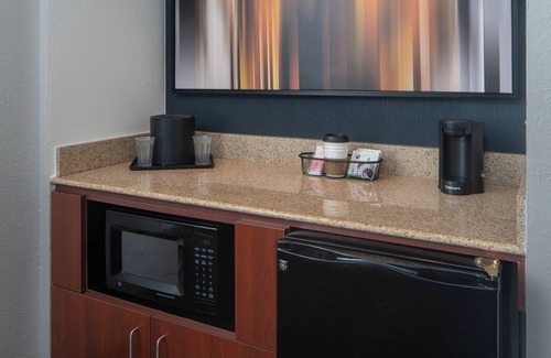 White Station Hotel | Courtyard by Marriott Memphis East/Park Avenue