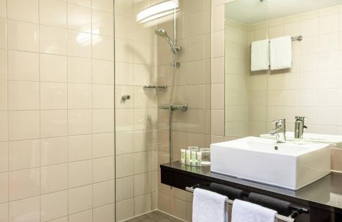 Saint-Denis Hotel | Courtyard by Marriott Paris Saint Denis