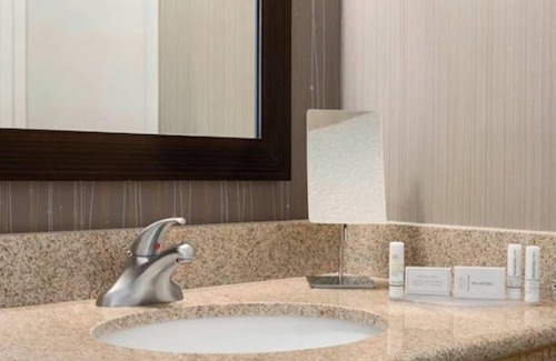 Springfield Hotel | Courtyard by Marriott Springfield