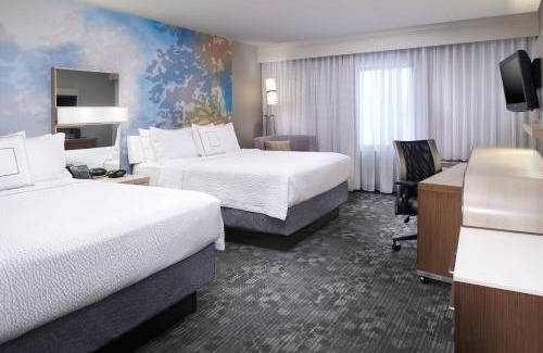 North Olmsted Hotel | Courtyard Cleveland Airport North