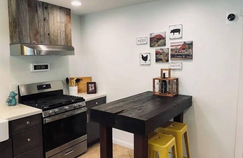 Temecula Cottage | Courtyard Cottage near Temecula Wine Country
