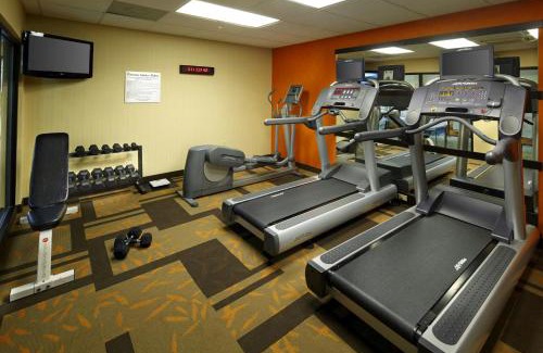 Newark Hotel | Courtyard Newark Granville