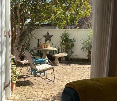 Greyton Apartment | Courtyard on Weder