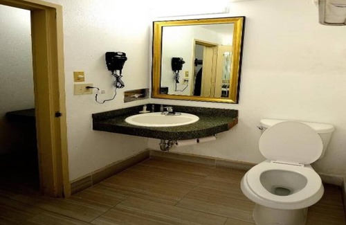 Somerset Hotel | COURTYARD ROOM, 2 QUEEN BEDS WITH RIVER-VIEW