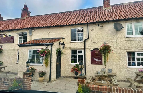 Welbury Apartment | Courtyard Rooms - Studio - Double Bed - Wifi