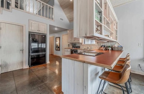 Quitman House | Cove Creek Cottage - Greers Ferry Lake-Quitman