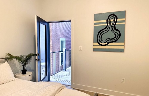 Fells Point Apartment | Cove Escape in Fells Point, Next to Broadway Market