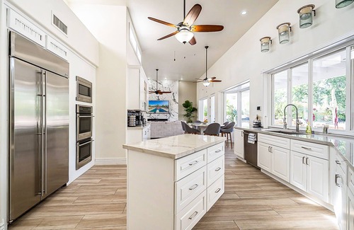 La Tierra Estates House | Cove Mansion, 8BR 7 Full Baths. 18 adult beds. POOL, BBQ, GAME ROOM, VOLLEYBALL