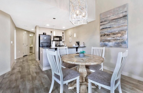 Baytowne Wharf Condo | Coveted Bahia Studio Condo: King Bed at Sandestin Golf and Beach Resort!