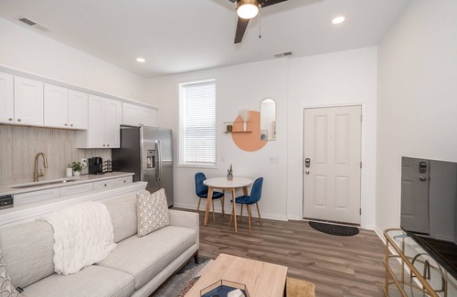 Covington Condo | Covington Charm 202 | Minutes from DT Cinci!