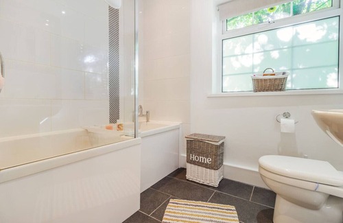 Cowbridge House | Cowbridge Cottage with shared swimming pool