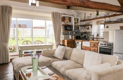 Whitby House | Cowshed