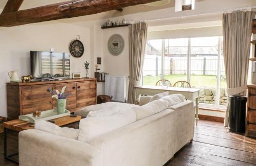 Whitby House | Cowshed