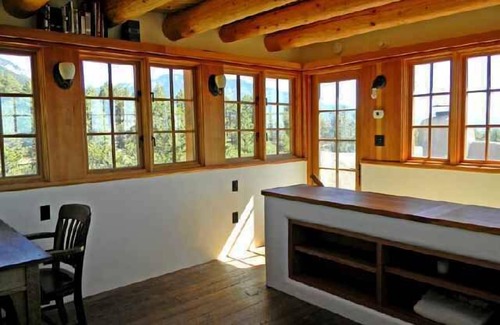 Valdez House | Coyote Mountain cabin retreat, serene exclusive privacy in the tall pines