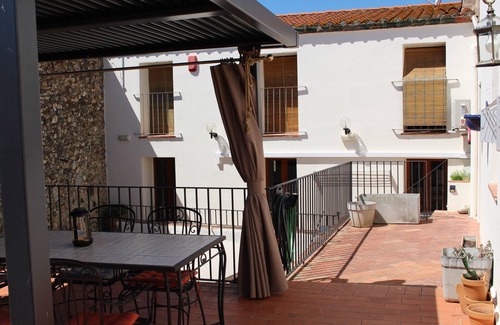 Sant Climent Sescebes House | Cozy cottage THE PATI DE l'Albera located between sea and mountains