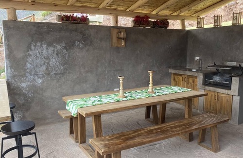 Huayllabamba Ski Chalet | Cozi house with fireplace overlooking the Sacred Valley of the Incas