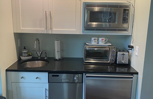 Watercolor House | Coziest Luxury Guesthouse by the Beach