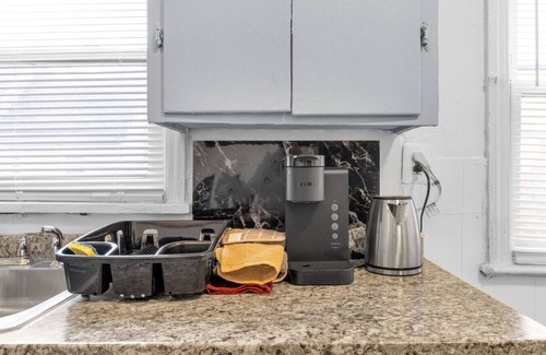 Buffalo Apartment | Cozy 1 Bd Apt - Near Park & Niagara Falls