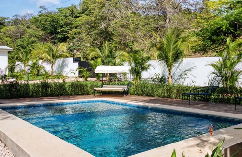 Canafistula Resort | COZY 1 BDR-APT-10 MIN FROM TAMARINDO-QUIET AND GATED COMMUNITY WITH POOL