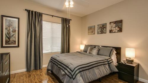 Paradise Valley Village House | Cozy 1-Bdrm Scottsdale Condo next to pool