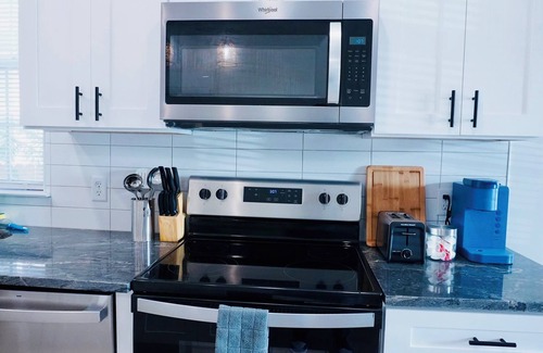 Chattanooga Apartment | Cozy 1 bed 1 bath duplex- Downtown Chattanooga