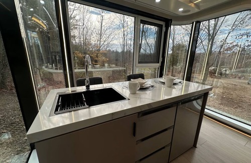 Penn Yan House | Cozy 1 Bed, 1 Bath Smart Home Capsule on Scenic Keuka Wine Trail–Modern Comfort!