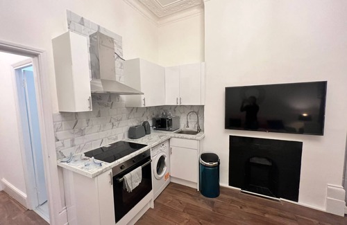 Chiswick Riverside Apartment | Cozy 1 Bed Flat in Chiswick