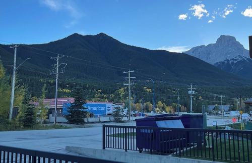 Dead Man's Flats Condo | Cozy 1-bedroom condo with fitness room, WiFi in brilliant Dead Man's Flats