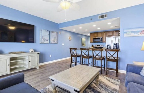 Miramar Beach Condo | Cozy 1 Bedroom, Beach Front Condo! Just listed! Beach Chairs Included!
