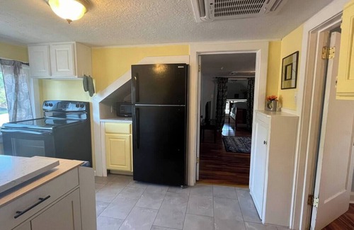 Sugar House Apartment | Cozy 1-bedroom apartment with AC and WiFi in awesome Salt Lake City