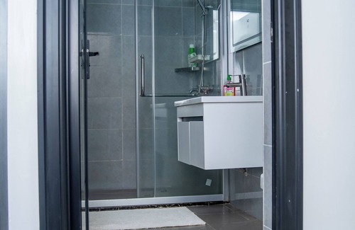 Nairobi Apartment | Cozy 1 bedroom airbnb apartment at Valley heights Apartments, Lavington, Nairobi