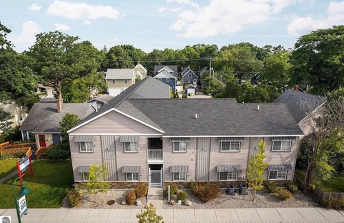 Traverse City Apartment | Cozy 1-bedroom apartment in enchanting Traverse City with WiFi, AC