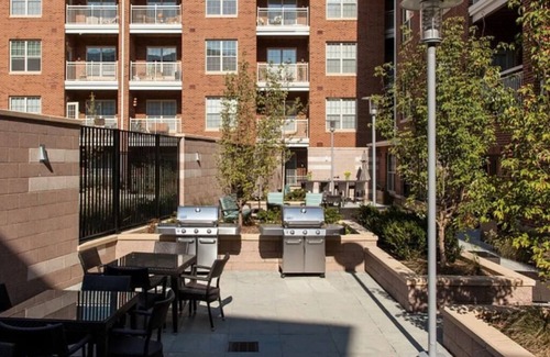 Buckingham Apartment | Cozy 1-bedroom apartment with AC and fitness room in enjoyable Arlington