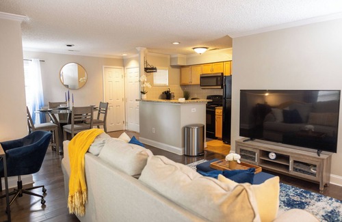 Charlotte Apartment | Cozy 1-bedroom apartment near downtown CLT w/free parking & WIFI