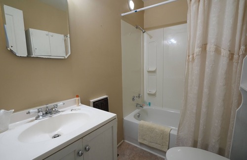 Maysville Apartment | Cozy 1-bedroom apartment in charming Maysville - Apt B