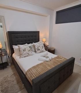 Cape Town City Centre Apartment | Cozy 1-bedroom apartment in amazing Cape Town with WiFi, AC