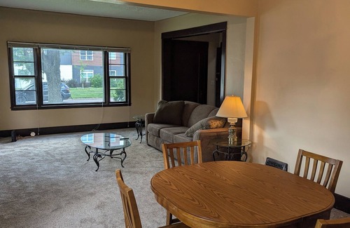 Fargo Apartment | Cozy 1-bedroom apartment in fantastic Fargo with WiFi, AC